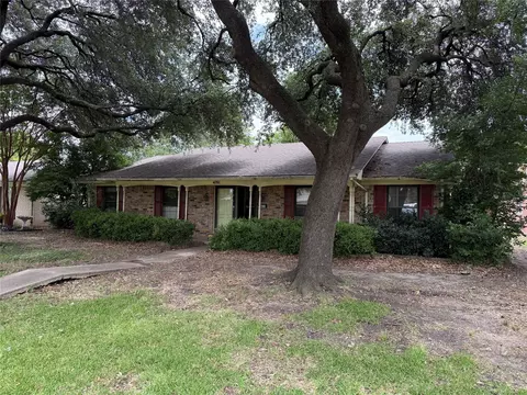 4761 Preston Trail Dr, Mesquite, TX 75150
