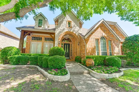 2621 Elmbrook Dr, Carrollton, TX 75010