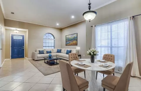 6718 Livingstone St, Rowlett, TX 75089