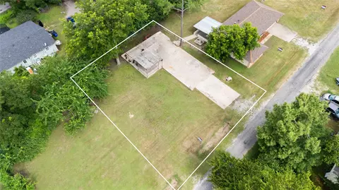 379 Old Shawnee Trail Dr, Gordonville, TX 76245