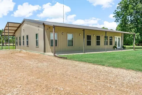 550 County Road 35400, Sumner, TX 75486