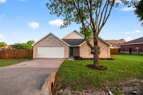 416 Griffin St, Lancaster, TX 75146
