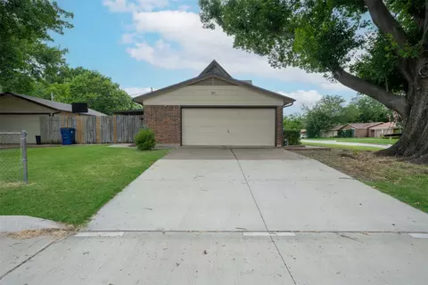 Other - 501 Nathan St, Burleson, TX 76028 photo 2 of 8