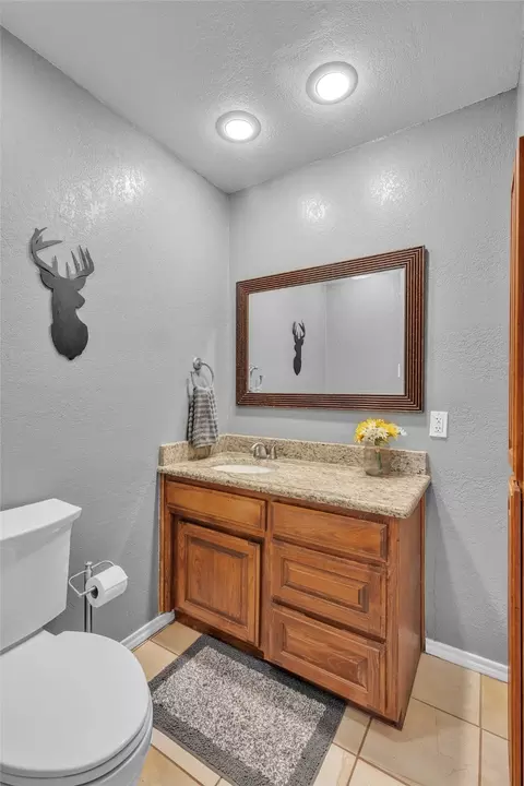 Bath - 501 Nathan St, Burleson, TX 76028 photo 1 of 4