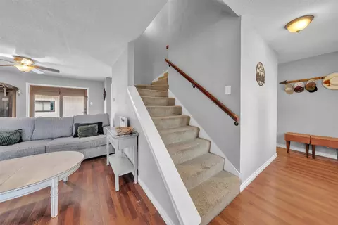 Entry Way - 501 Nathan St, Burleson, TX 76028 photo 3 of 4