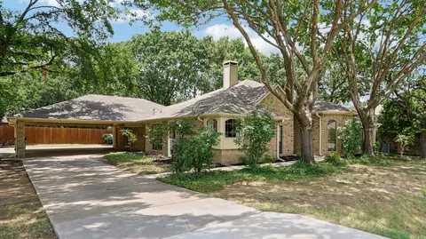 2004 Wanderlust Dr, Lewisville, TX 75067