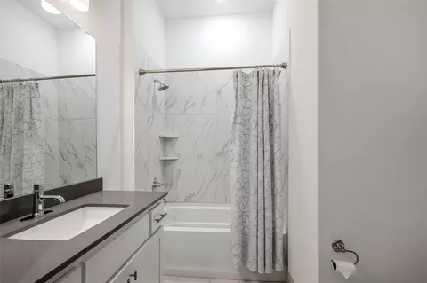 Bath - 1008 3rd St, Argyle, TX 76226 photo 2 of 2