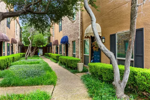 4015 Holland Ave #110, Dallas, TX 75219