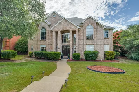 7305 Royal Crest Ln, Plano, TX 75025