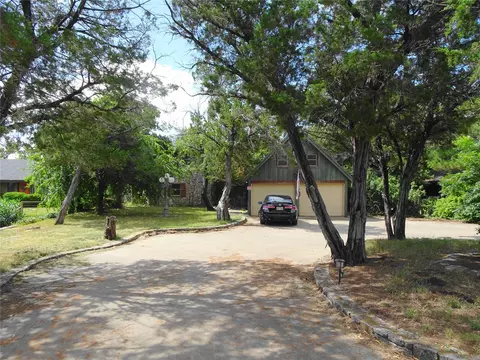 1009 Laguna Vista Ct, Granbury, TX 76048