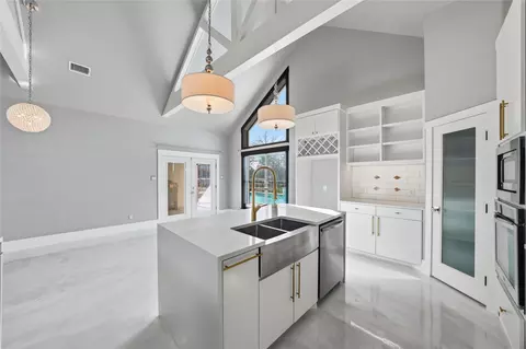 Kitchen - 310 Splitrail Dr, Kemp, TX 75143 photo 5 of 5
