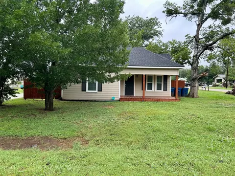 309 N Neches St, Whitney, TX 76692