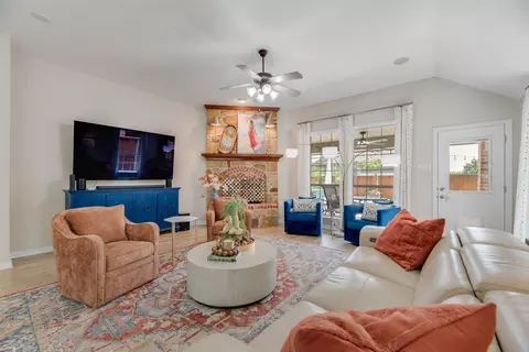 8744 Dayton Dr, Lantana, TX 76226