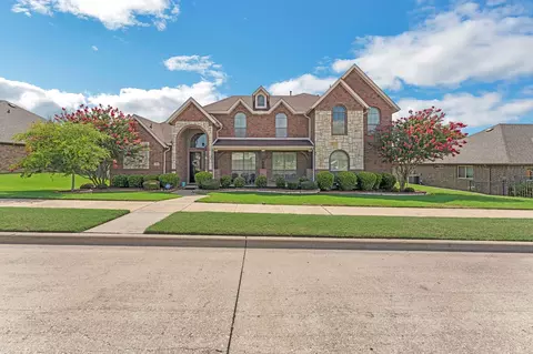 705 Newcastle Dr, Desoto, TX 75115
