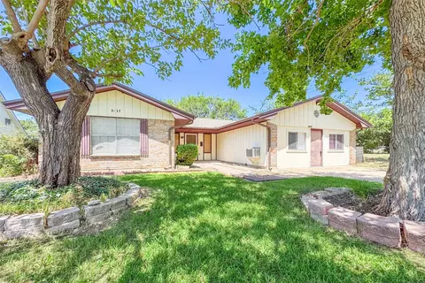 3217 Ridgeview Ln, Irving, TX 75062