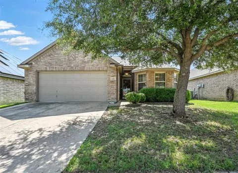 12001 Bellegrove Rd, Burleson, TX 76028