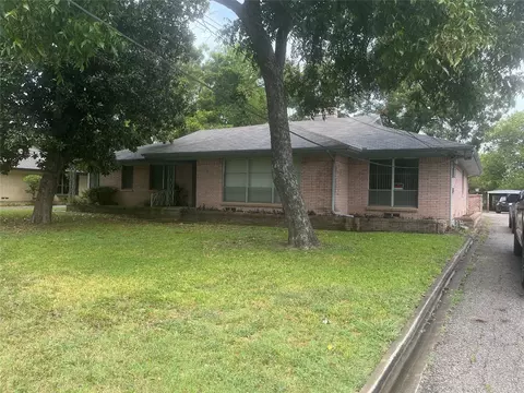 2931 Linfield Rd, Dallas, TX 75216