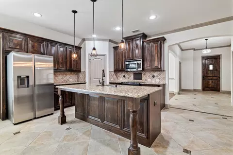 945 Lake Meadow Ln, Little Elm, TX 75068