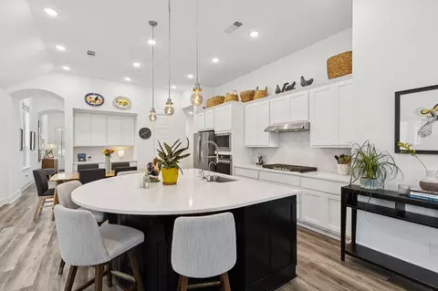 1909 Pelham Dr, Aubrey, TX 76227