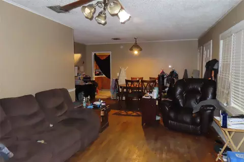 701 10th St NW, Springhill, LA 71075 photo 3