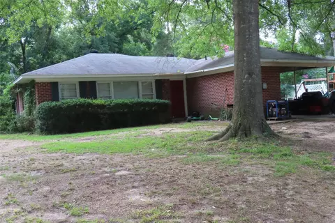 701 10th St NW, Springhill, LA 71075