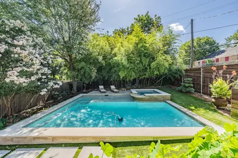 1110 Haines Ave, Dallas, TX 75208