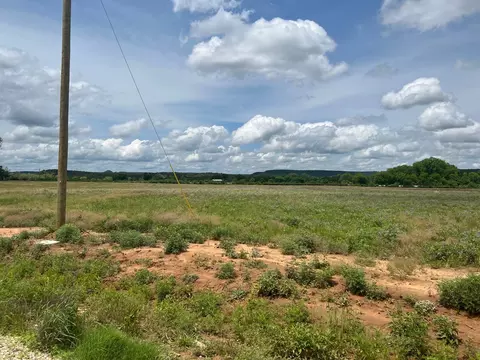 21 Taryn Ct, Santo, TX 76472