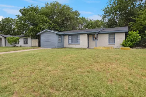 5541 Cottey St, Fort Worth, TX 76119