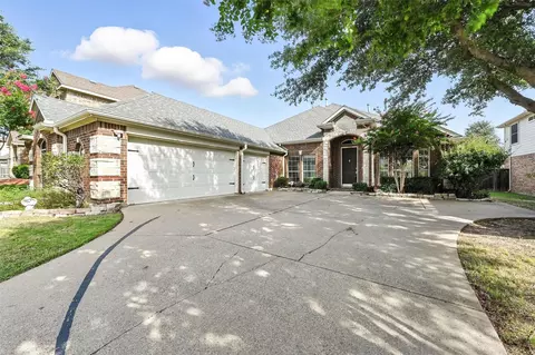 2612 Florence St, Grand Prairie, TX 75052