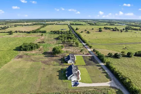 4977 County Road 1098, Celeste, TX 75423 photo 4