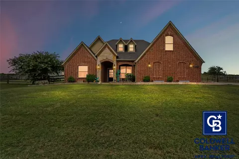 1316 Prairie Point Dr, Rhome, TX 76078