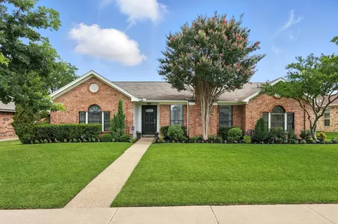 1017 Gannon Dr, Plano, TX 75025