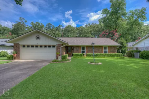 135 Elmview Ln, Haughton, LA 71037