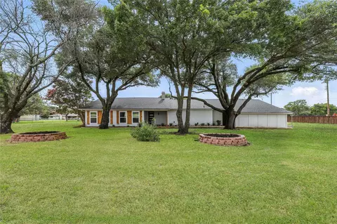 133 Crown Rd, Willow Park, TX 76087