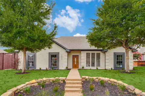 2633 Pickwick Ln, Plano, TX 75093