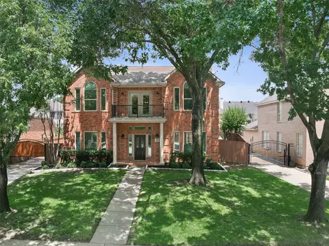 2713 Indian Oak Dr, Grapevine, TX 76051