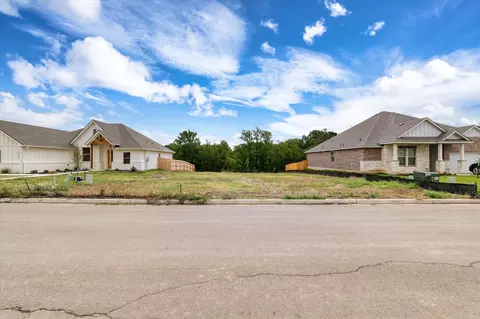10804 Granada Dr, Waco, TX 76708