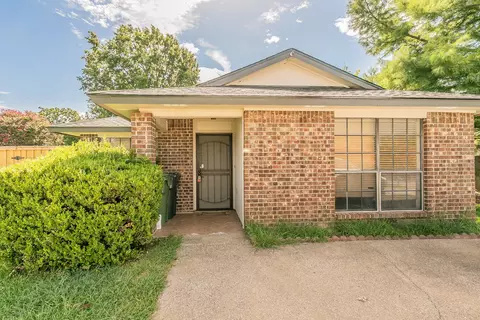 6109 Hott Springs Dr, Arlington, TX 76001