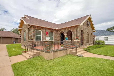 2201 NW 4th Ave, Mineral Wells, TX 76067