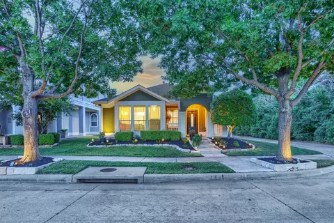 1410 Sea Pines Dr, Savannah, TX 76227