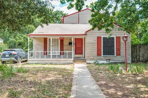 2218 Owens St, Haltom City, TX 76117