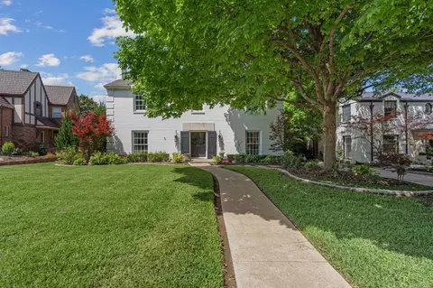 2215 Ward Pkwy, Fort Worth, TX 76110