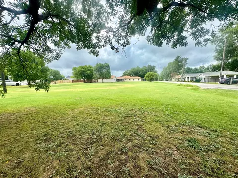 201 Dawson St, Mansfield, TX 76063