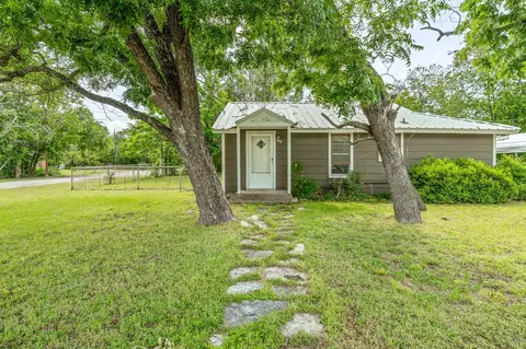 400 S Pecan St, Hamilton, TX 76531