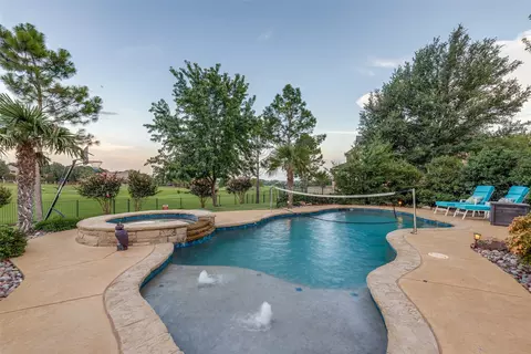 1608 Pine Hills Ln, Corinth, TX 76210
