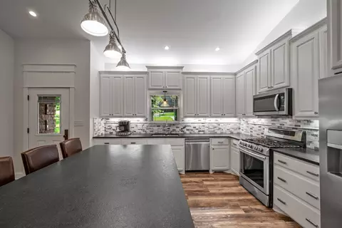 Kitchen - 27 Circle Dr, Denison, TX 75021 photo 4 of 9