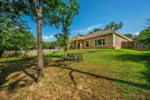 Exterior - 27 Circle Dr, Denison, TX 75021 photo 4 of 14