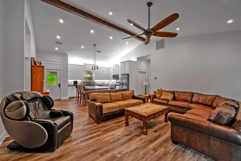 Living - 27 Circle Dr, Denison, TX 75021 photo 5 of 5