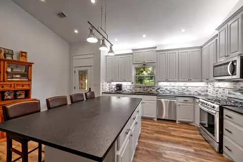Kitchen - 27 Circle Dr, Denison, TX 75021 photo 5 of 9