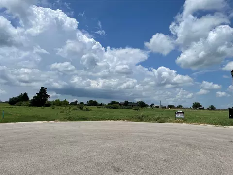 610 Park Place Rd, Collinsville, TX 76233